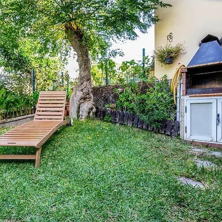 Ferienhaus Martina Bungalow With Garden, Bbq, And Pools *