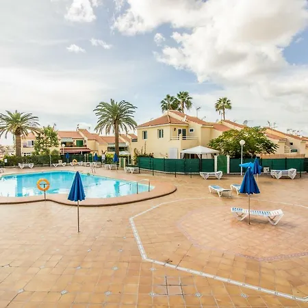 Martina Bungalow With Garden, Bbq, And Pools San Bartolomé