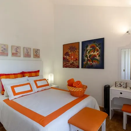 Martina Bungalow With Garden, Bbq, And Pools