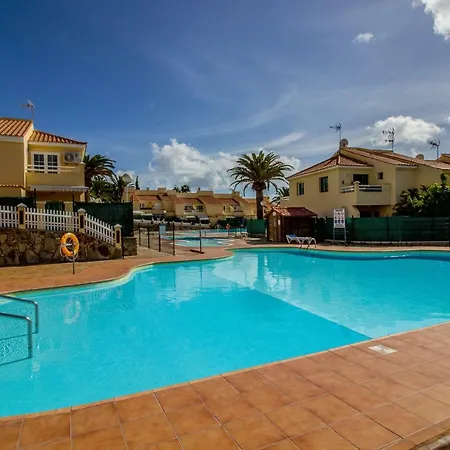 Martina Bungalow With Garden, Bbq, And Pools *