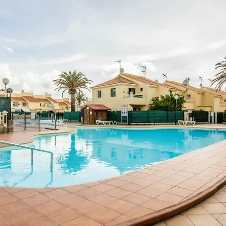 Martina Bungalow With Garden, Bbq, And Pools *