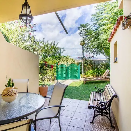 Martina Bungalow With Garden, Bbq, And Pools *